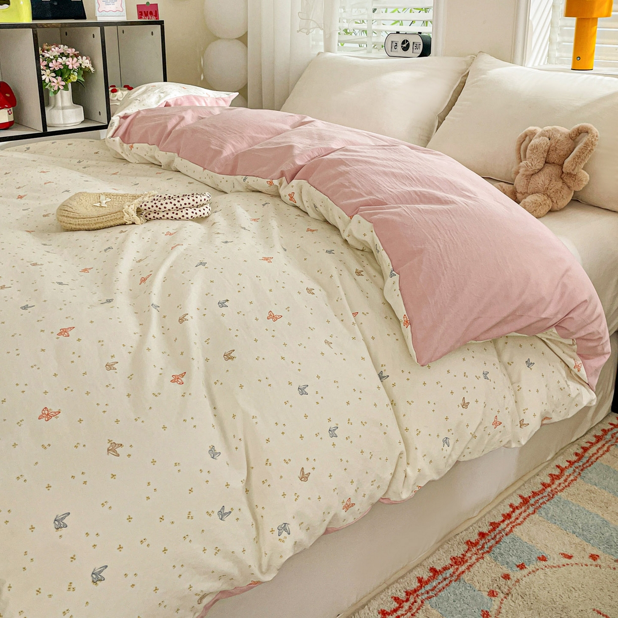 91家纺网 家纺一手货源 找家纺 纽缦家纺 2026新款A类105g仿棉四件套古法水洗棉四件套 彩蝶红