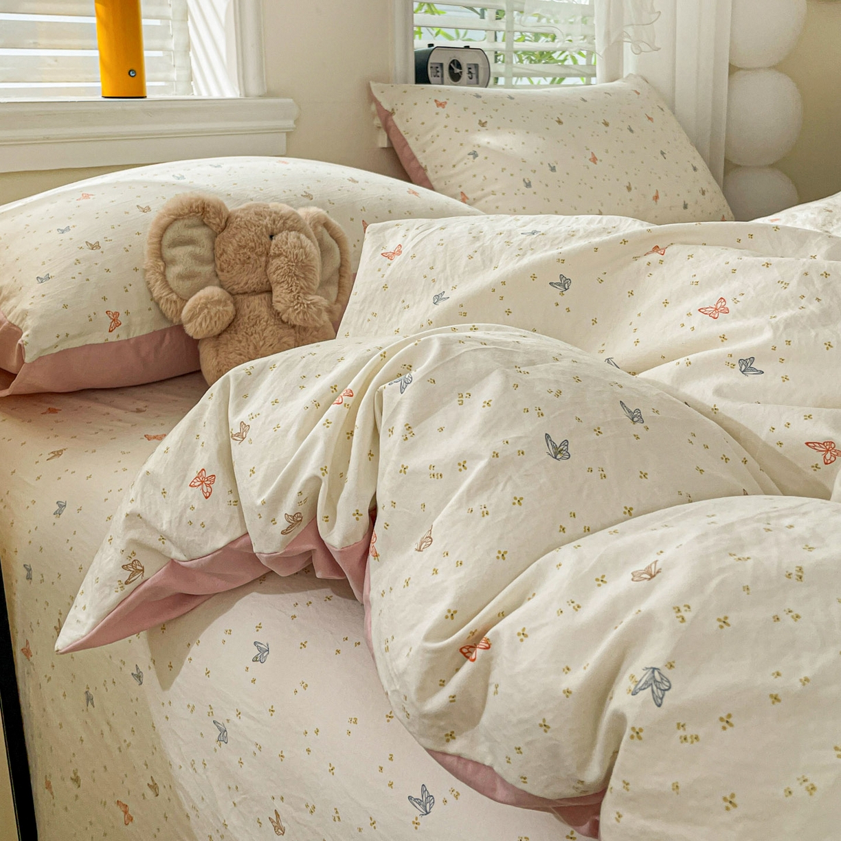 91家纺网 家纺一手货源 找家纺 纽缦家纺 2026新款A类105g仿棉四件套古法水洗棉四件套 彩蝶红