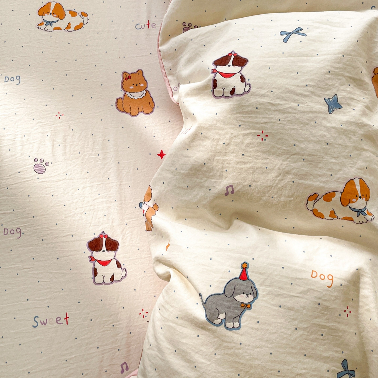 91家纺网 家纺一手货源 找家纺 纽缦家纺 2026新款A类105g仿棉四件套古法水洗棉四件套 洛奇