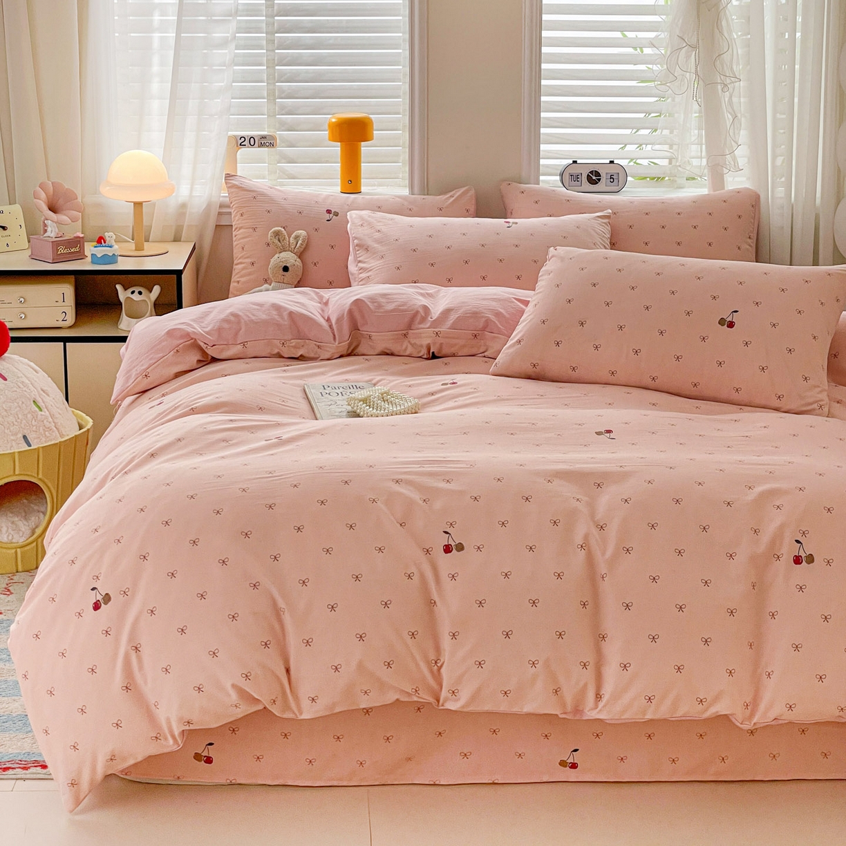 91家纺网 家纺一手货源 找家纺 纽缦家纺 2026新款A类105g仿棉四件套古法水洗棉四件套 梦樱粉