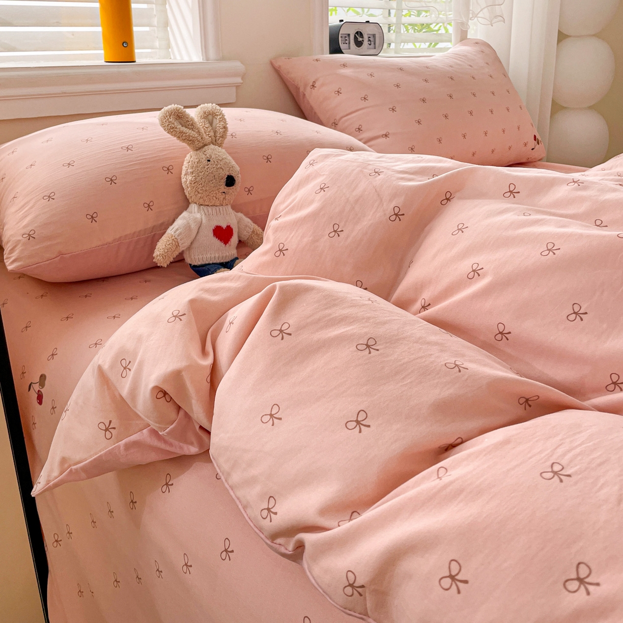 91家纺网 家纺一手货源 找家纺 纽缦家纺 2026新款A类105g仿棉四件套古法水洗棉四件套 梦樱粉