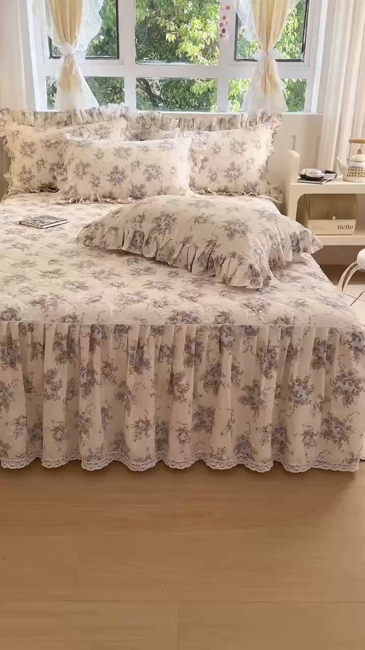 91家纺网 家纺一手货源 找家纺 忘忧草 2026春夏新款全棉纯棉夹棉印花床裙床裙单件 云溪之境