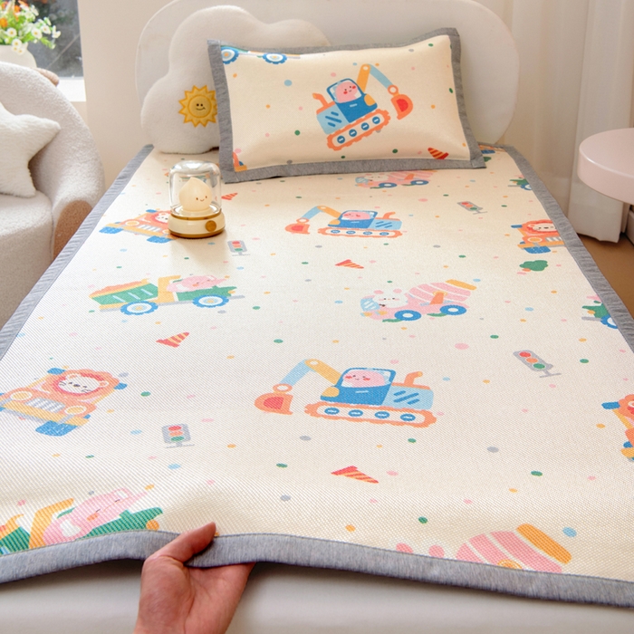 91家纺网 家纺一手货源 找家纺 鱼宝2026新款儿童冰藤席冰丝凉席软席 萌趣小车