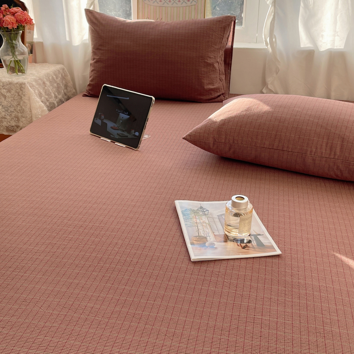 91家纺网 家纺一手货源 找家纺 六巷胡同 2026新款A类全棉纯棉水洗棉色织格子单品床单 床单单件 逐风-红格