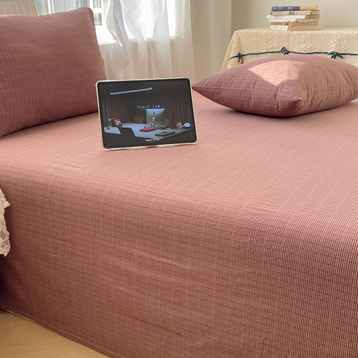 91家纺网 家纺一手货源 找家纺 六巷胡同 2026新款A类全棉纯棉水洗棉色织格子单品床单 床单单件 逐风-红格