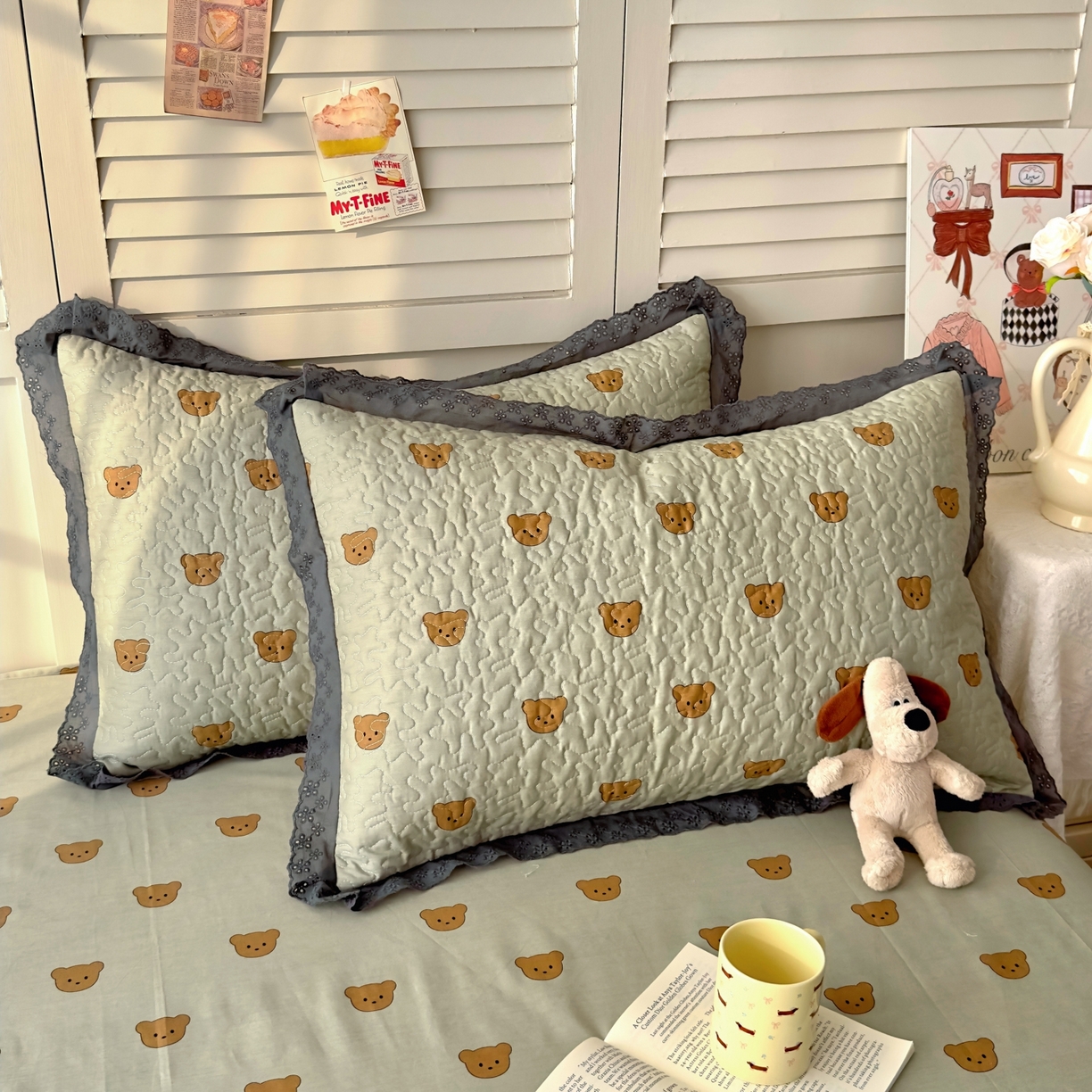 91家纺网 家纺一手货源 找家纺 百寐 2026吸汗防油全棉三层夹棉花边信封加大50*80枕套48*74/40*60枕芯 夹棉-饼干熊