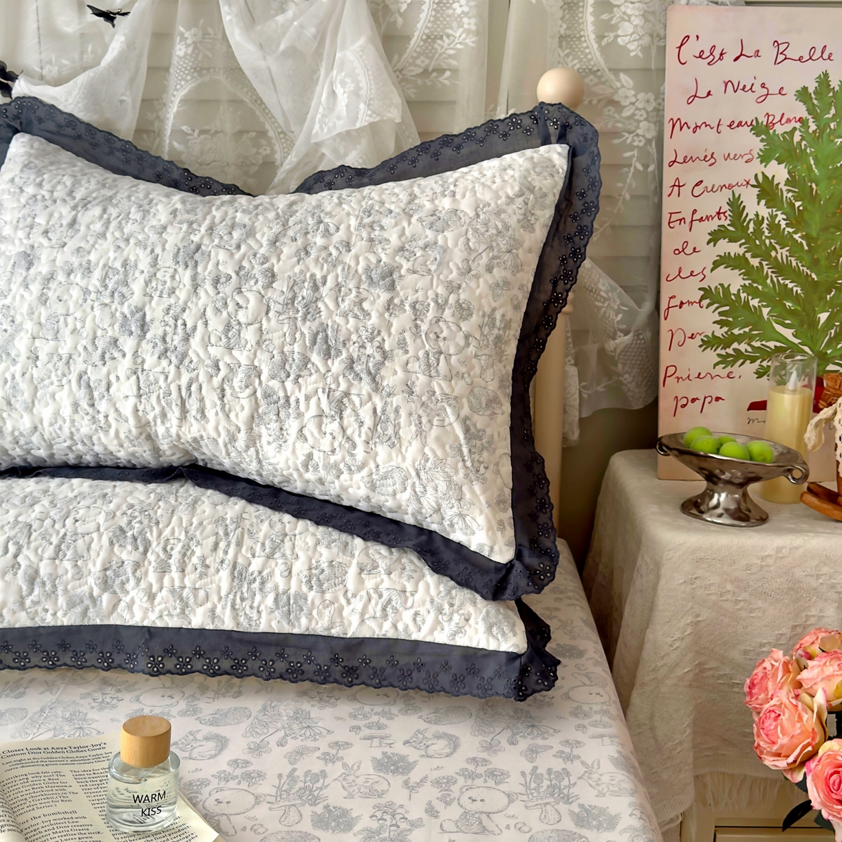 91家纺网 家纺一手货源 找家纺 百寐 2026吸汗防油全棉三层夹棉花边信封加大50*80枕套48*74/40*60枕芯 夹棉-布朗熊