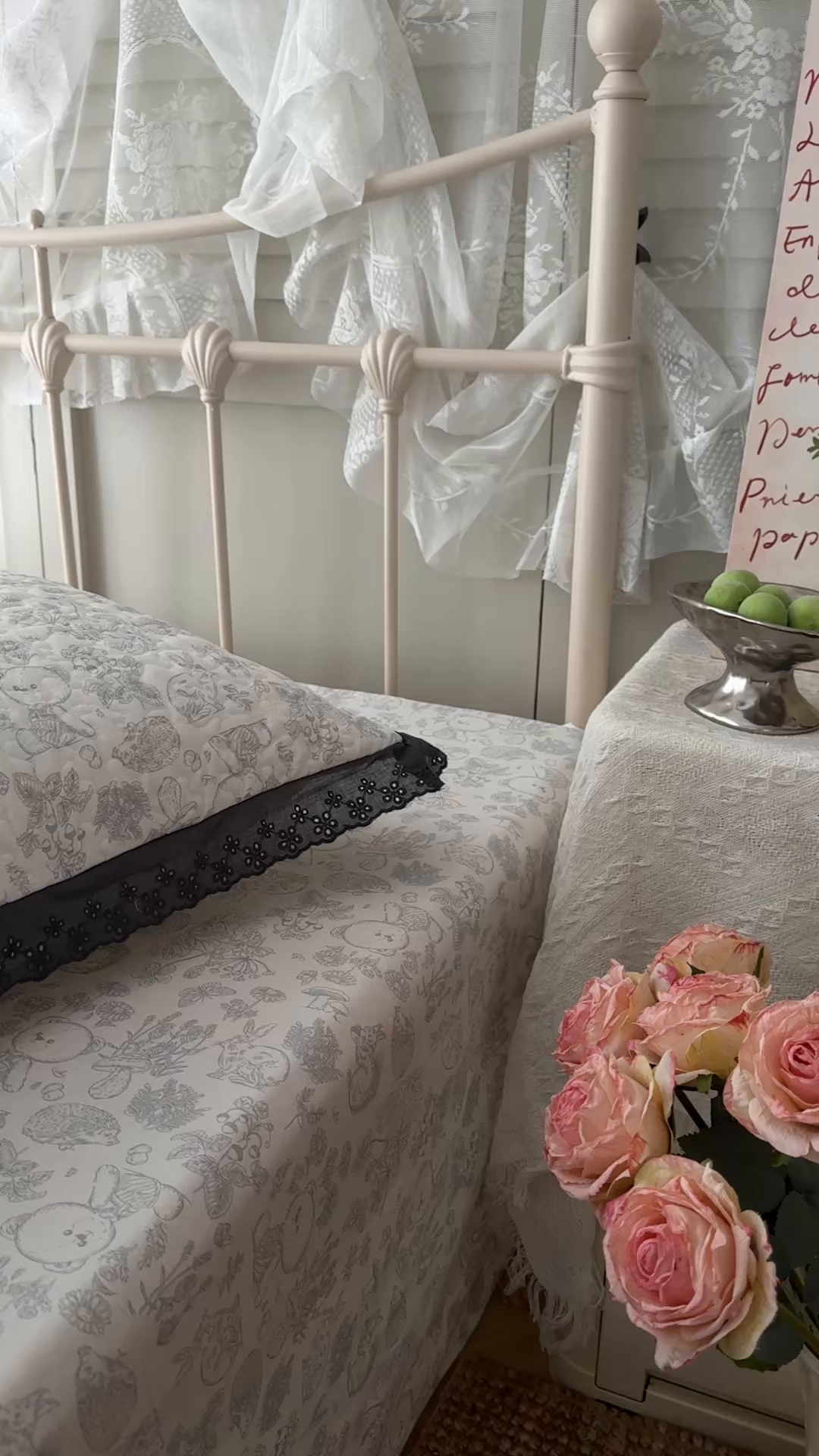 91家纺网 家纺一手货源 找家纺 百寐 2026吸汗防油全棉三层夹棉花边信封加大50*80枕套48*74/40*60枕芯 夹棉-布朗熊