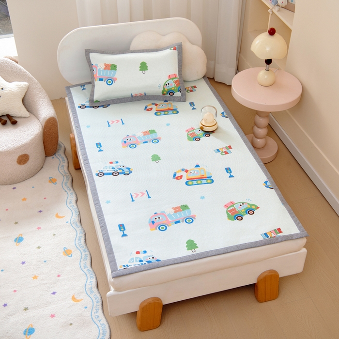 91家纺网 家纺一手货源 找家纺 鱼宝2026新款儿童冰藤席冰丝凉席软席 超级警车