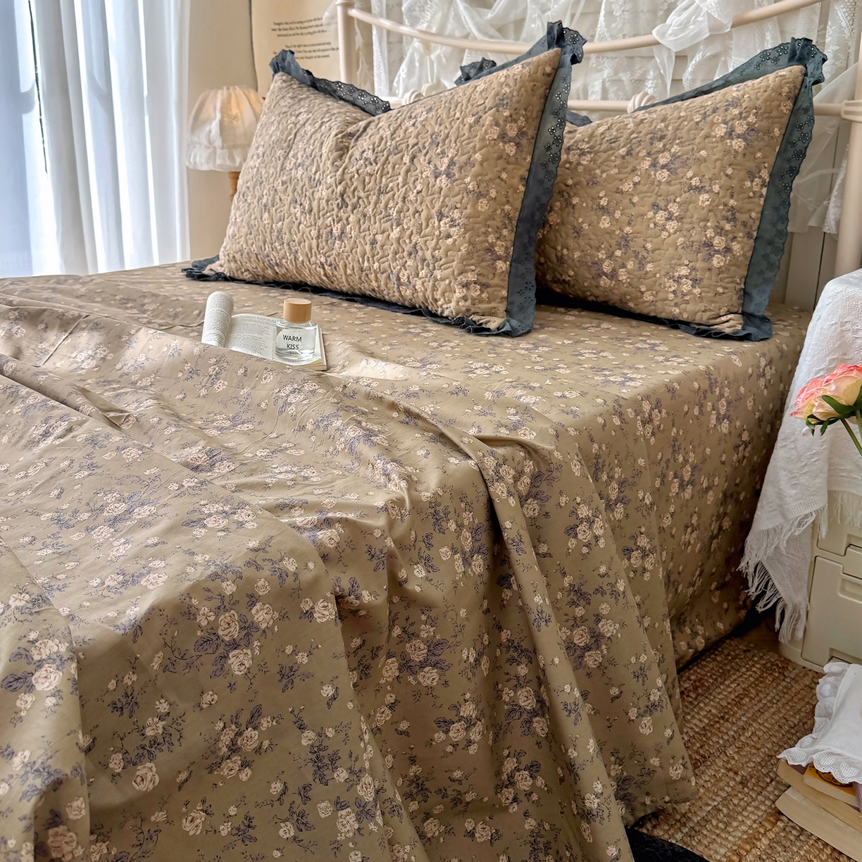 91家纺网 家纺一手货源 找家纺 百寐 2026吸汗防油全棉三层夹棉花边信封加大50*80枕套48*74/40*60枕芯 夹棉-朝花夕拾