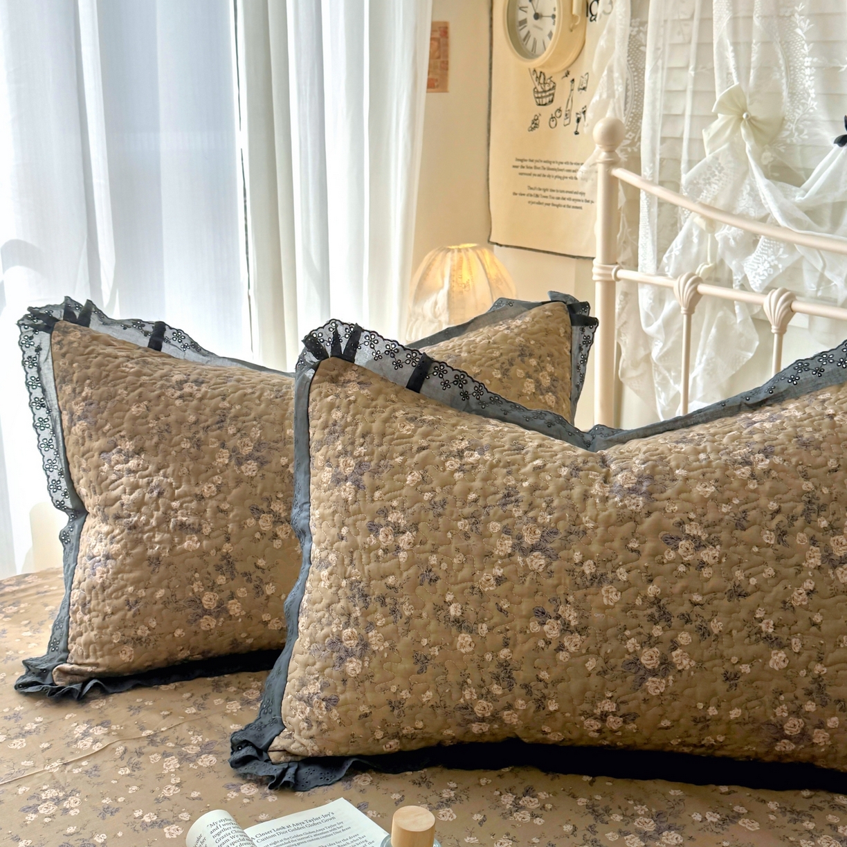 91家纺网 家纺一手货源 找家纺 百寐 2026吸汗防油全棉三层夹棉花边信封加大50*80枕套48*74/40*60枕芯 夹棉-朝花夕拾