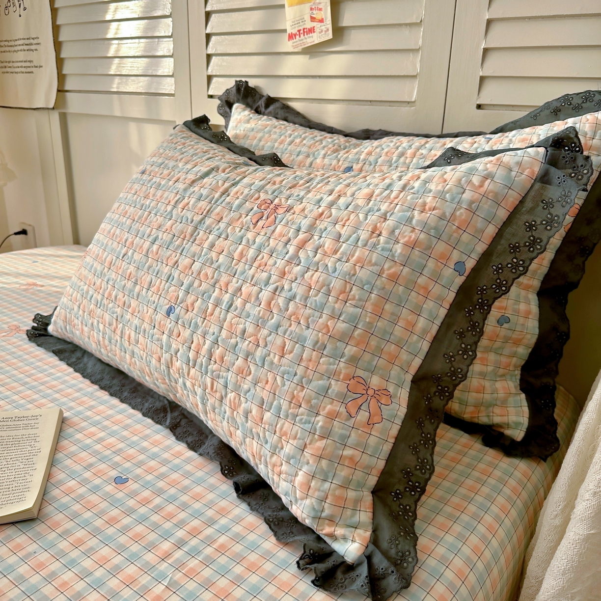 91家纺网 家纺一手货源 找家纺 百寐 2026吸汗防油全棉三层夹棉花边信封加大50*80枕套48*74/40*60枕芯 夹棉-蝴蝶结