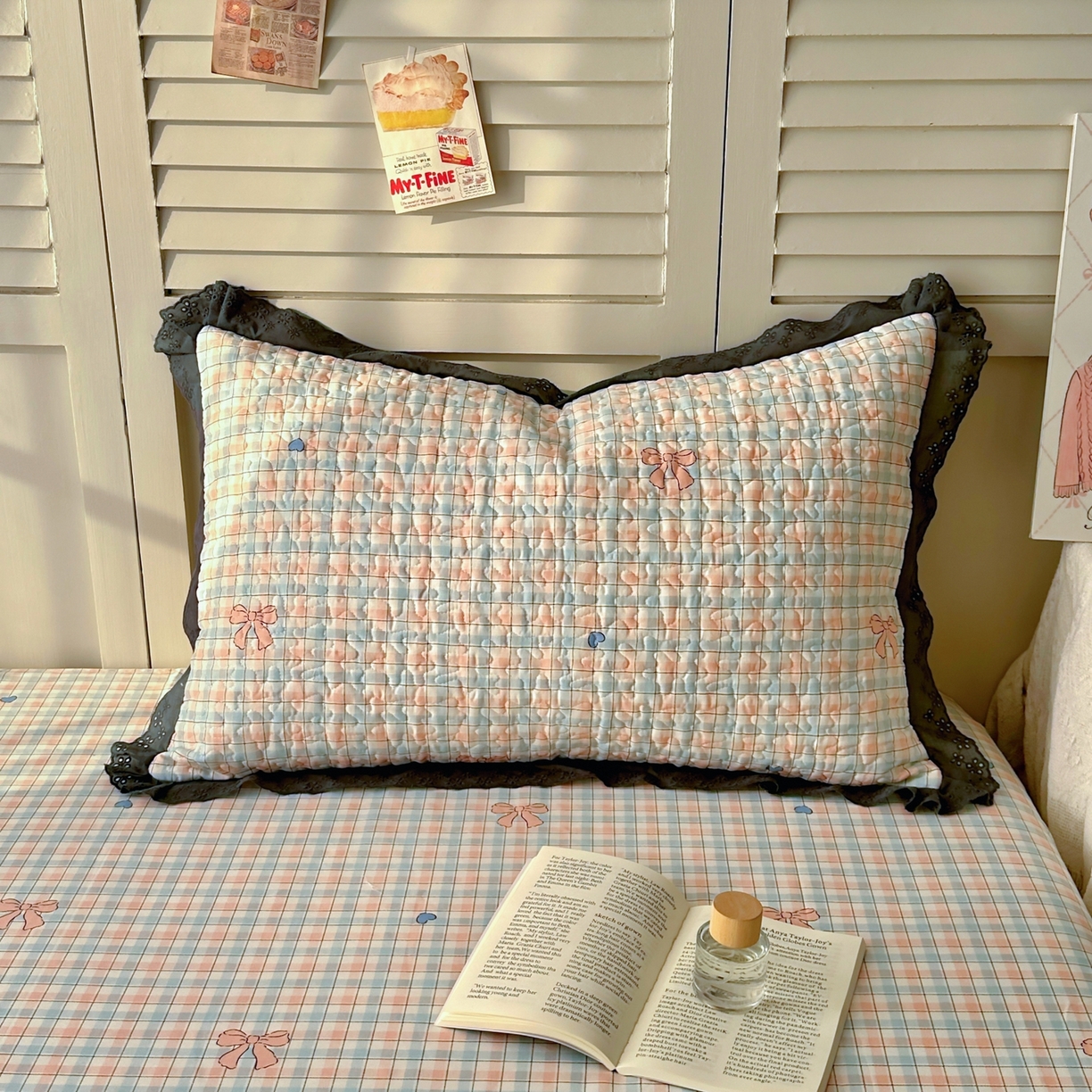 91家纺网 家纺一手货源 找家纺 百寐 2026吸汗防油全棉三层夹棉花边信封加大50*80枕套48*74/40*60枕芯 夹棉-蝴蝶结