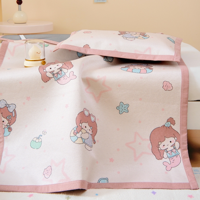 91家纺网 家纺一手货源 找家纺 鱼宝2026新款儿童冰藤席冰丝凉席软席 美人鱼