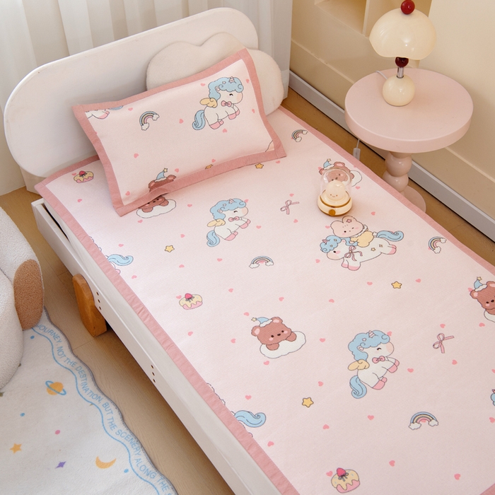 91家纺网 家纺一手货源 找家纺 鱼宝2026新款儿童冰藤席冰丝凉席软席 幸运小马