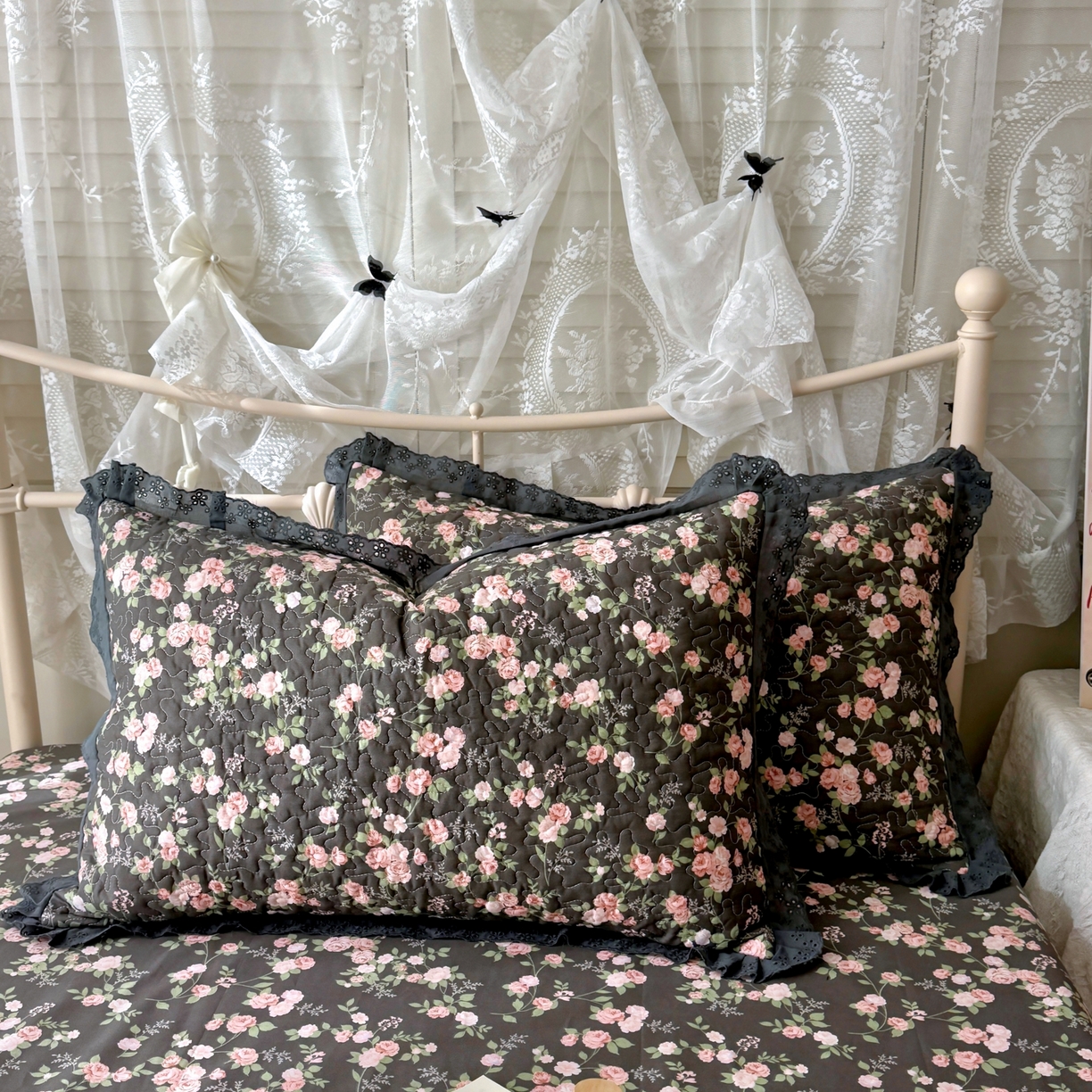 91家纺网 家纺一手货源 找家纺 百寐 2026吸汗防油全棉三层夹棉花边信封加大50*80枕套48*74/40*60枕芯 夹棉-墨池玫瑰
