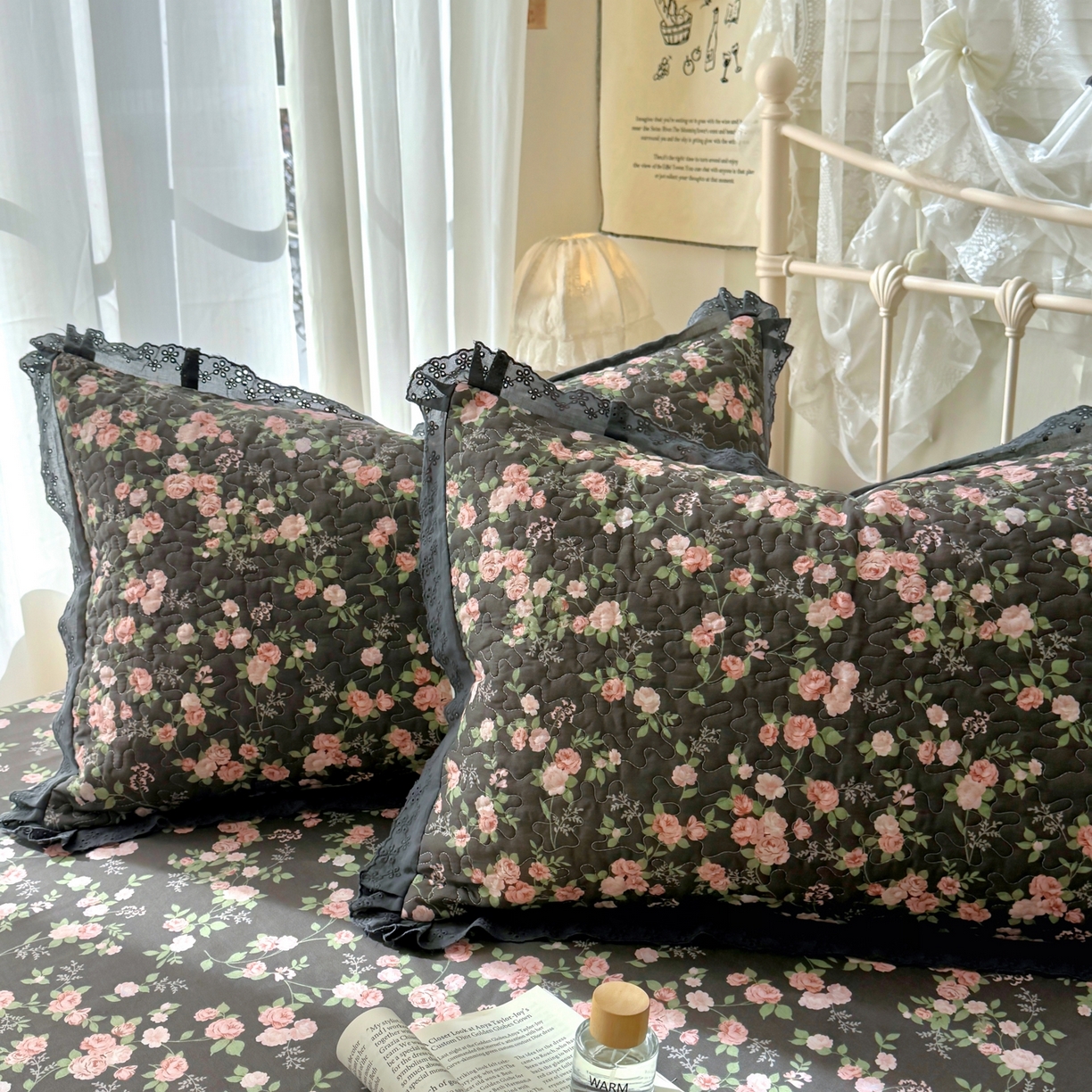 91家纺网 家纺一手货源 找家纺 百寐 2026吸汗防油全棉三层夹棉花边信封加大50*80枕套48*74/40*60枕芯 夹棉-墨池玫瑰