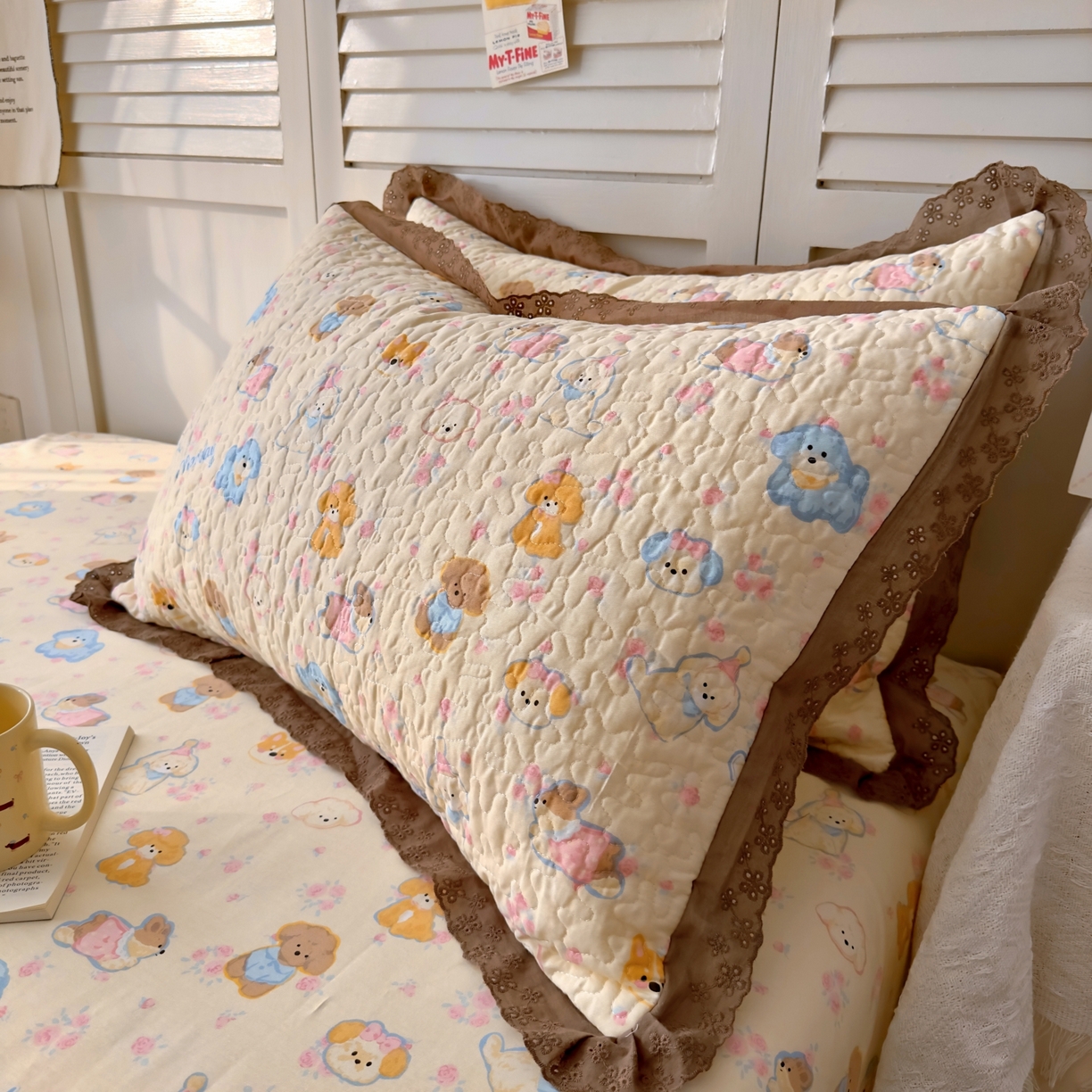 91家纺网 家纺一手货源 找家纺 百寐 2026吸汗防油全棉三层夹棉花边信封加大50*80枕套48*74/40*60枕芯 夹棉-泡芙狗