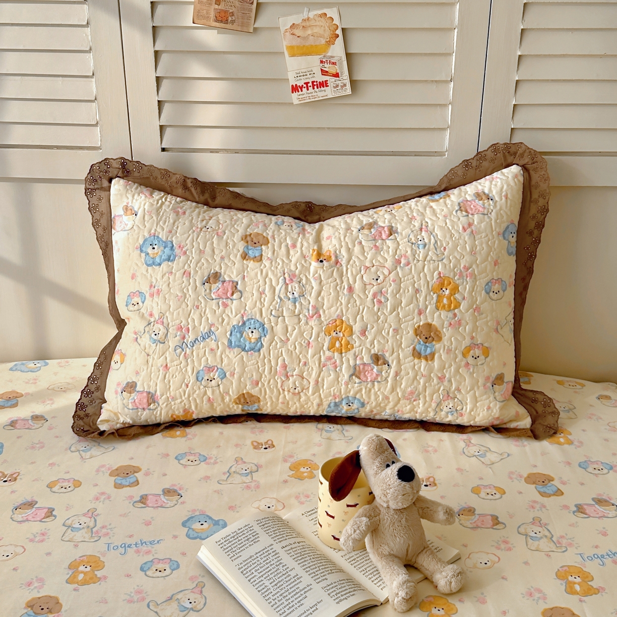 91家纺网 家纺一手货源 找家纺 百寐 2026吸汗防油全棉三层夹棉花边信封加大50*80枕套48*74/40*60枕芯 夹棉-泡芙狗