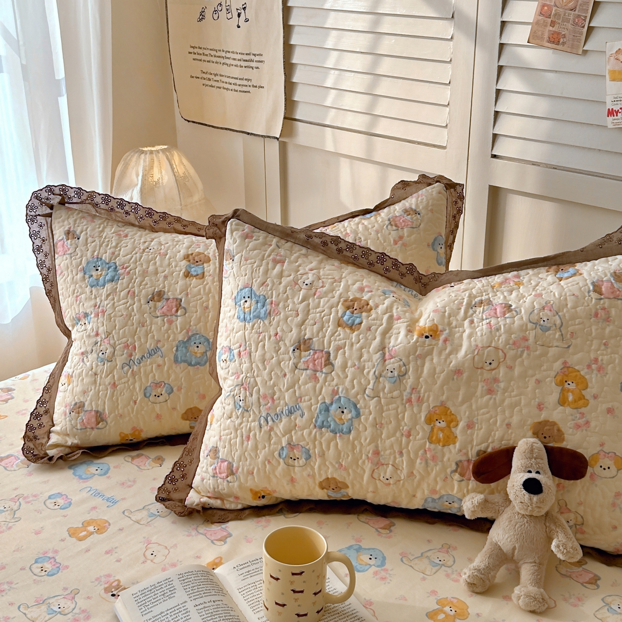 91家纺网 家纺一手货源 找家纺 百寐 2026吸汗防油全棉三层夹棉花边信封加大50*80枕套48*74/40*60枕芯 夹棉-泡芙狗