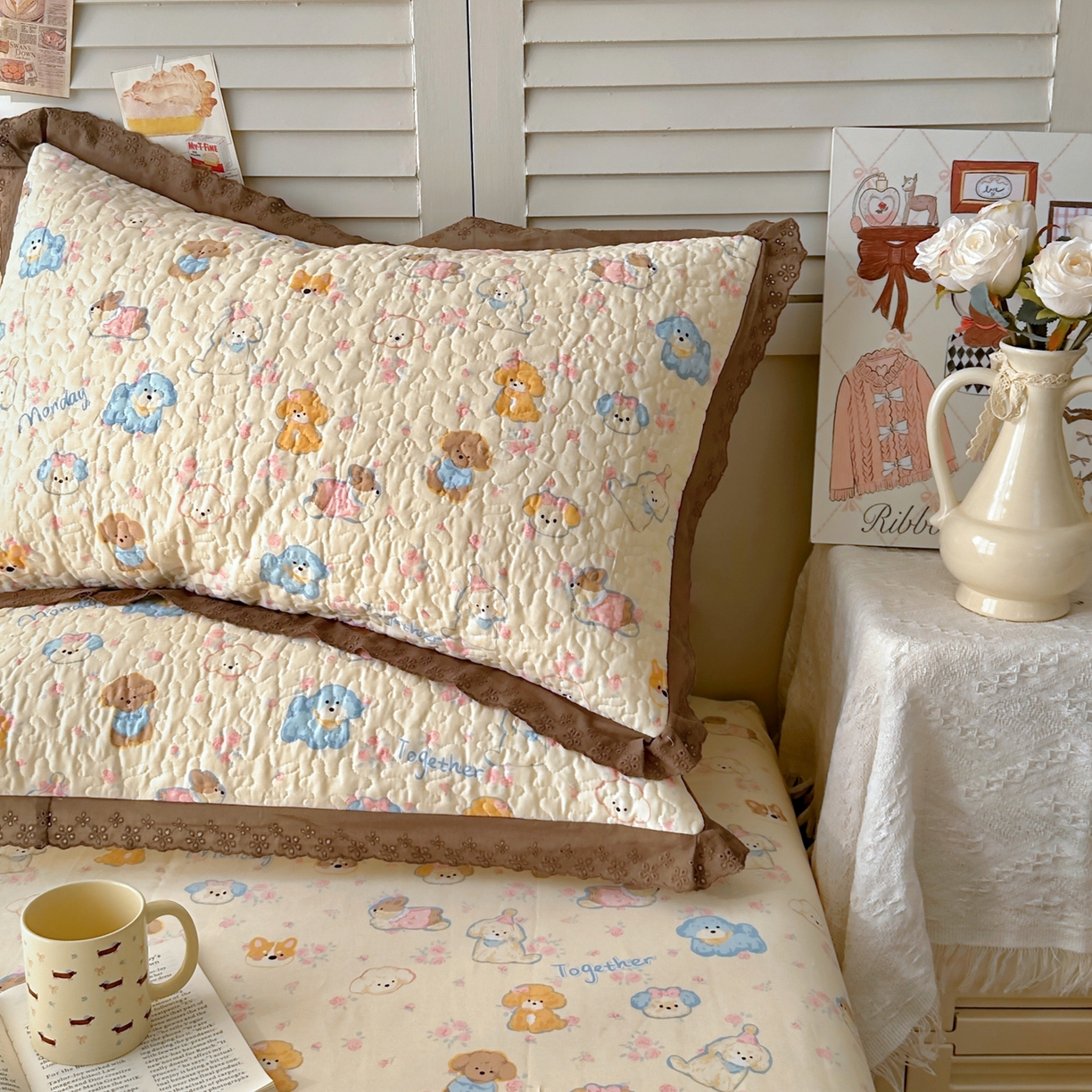 91家纺网 家纺一手货源 找家纺 百寐 2026吸汗防油全棉三层夹棉花边信封加大50*80枕套48*74/40*60枕芯 夹棉-泡芙狗