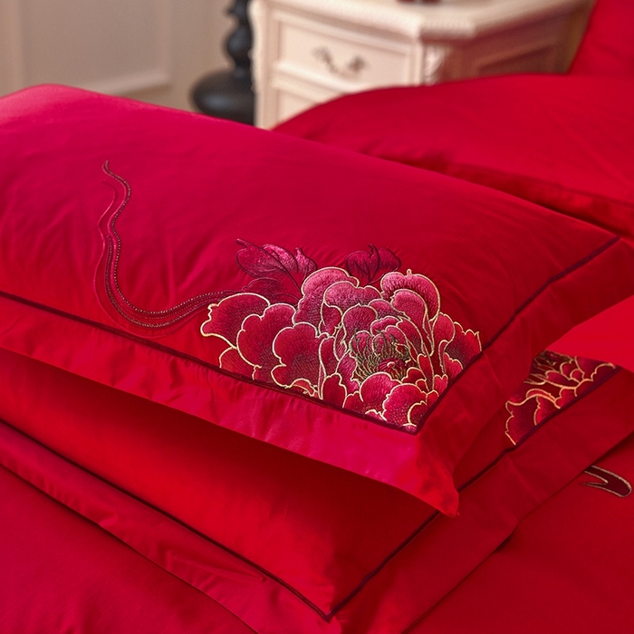 91家纺网 家纺一手货源 找家纺 甜咪咪婚庆 2026春夏新款全棉纯棉绣花结婚婚庆四件套多件套床单床盖款 锦绣芳华红