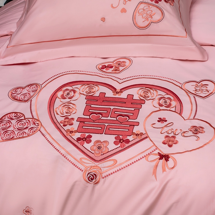 91家纺网 家纺一手货源 找家纺 甜咪咪婚庆 2026春夏新款全棉纯棉绣花结婚婚庆四件套多件套床单床盖款 欢天喜地玉