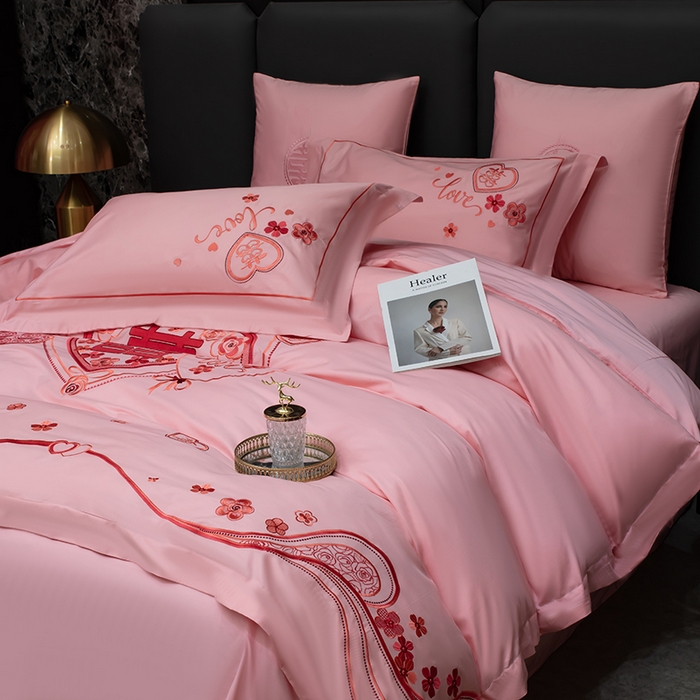 91家纺网 家纺一手货源 找家纺 甜咪咪婚庆 2026春夏新款全棉纯棉绣花结婚婚庆四件套多件套床单床盖款 欢天喜地玉