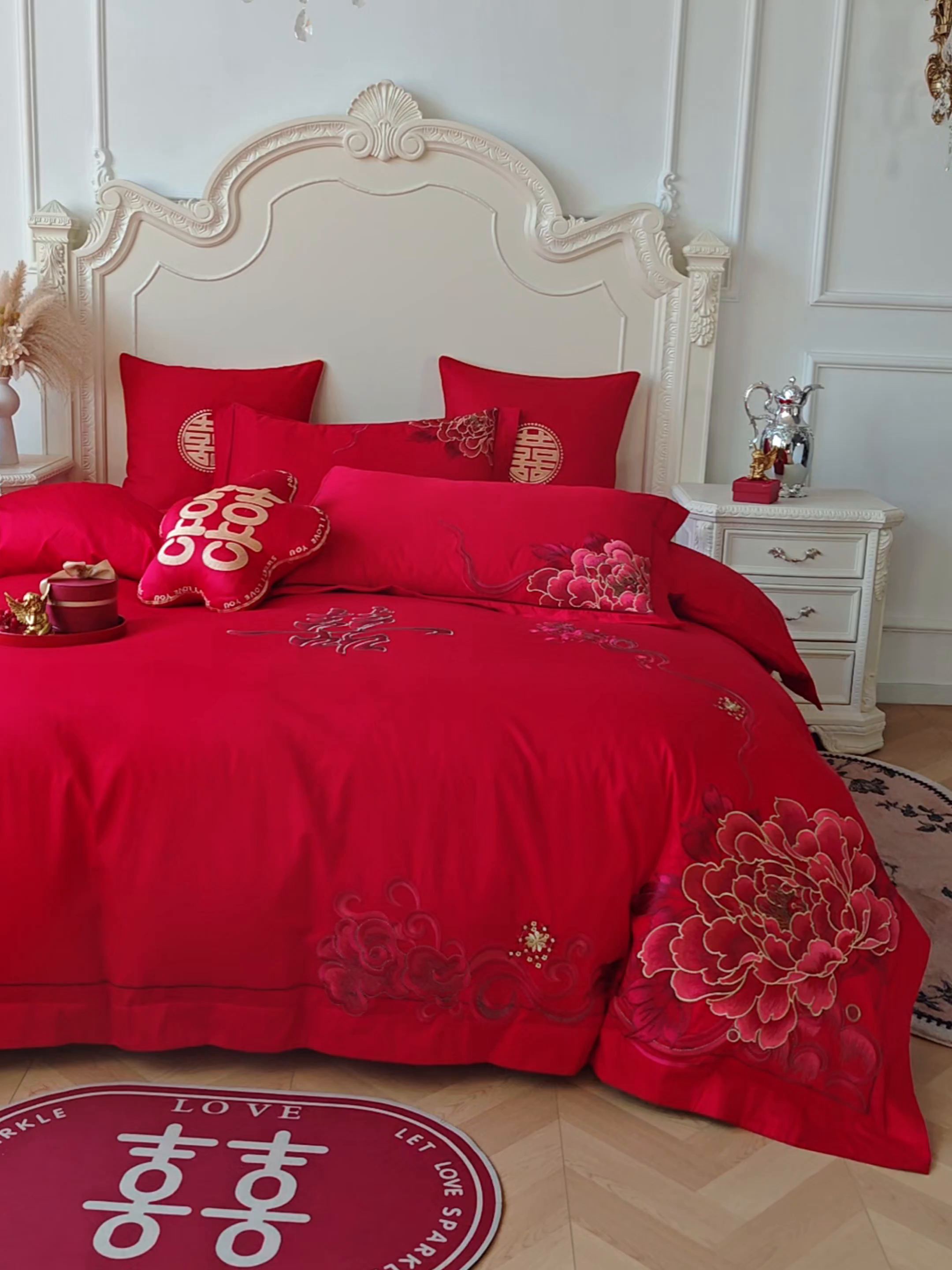 91家纺网 家纺一手货源 找家纺 甜咪咪婚庆 2026春夏新款全棉纯棉绣花结婚婚庆四件套多件套床单床盖款 锦绣芳华红