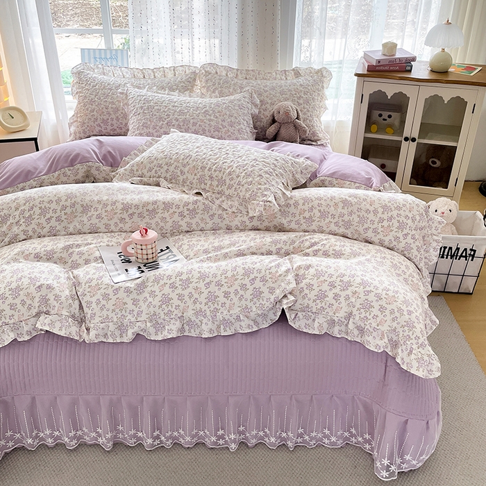 91家纺网 家纺一手货源 找家纺 艺慕家纺 2026新款直播热款古法仿棉AB版水洗棉印花双层蕾丝花边床盖四件套 AB版-丁香花