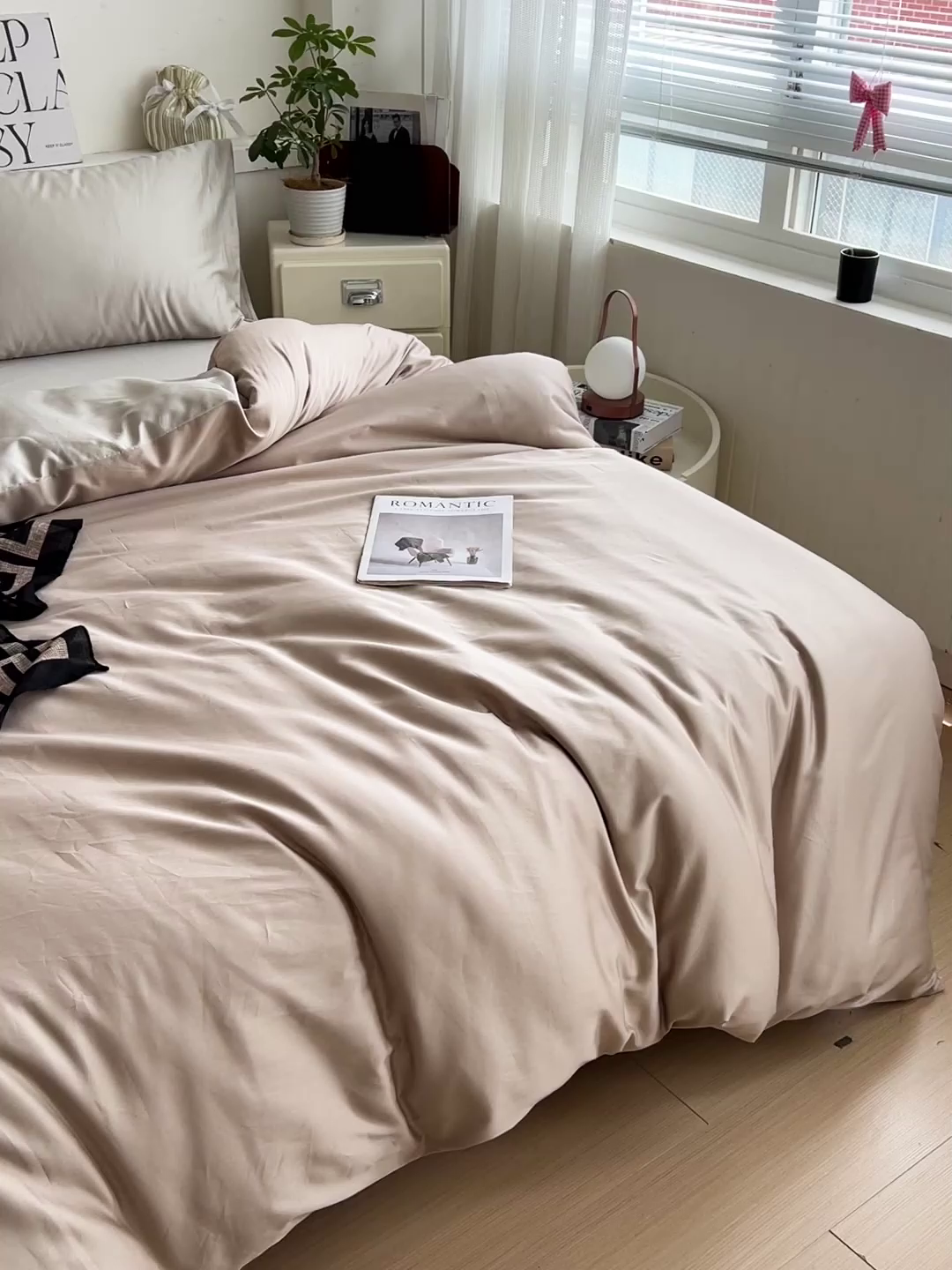 91家纺网 家纺一手货源 找家纺 耀悦家纺 2026春夏新款60支纯棉四件套长绒棉全棉纯棉四件套床单被套枕套 复古咖+古典灰