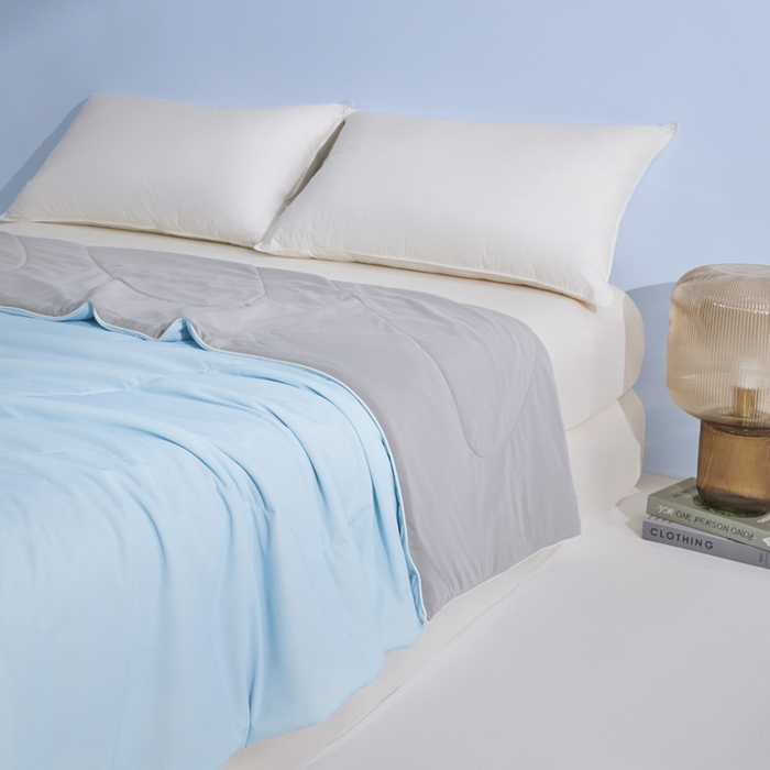 91家纺网 家纺一手货源 找家纺 库里梦家纺 2026春夏新款网红直播爆款A类锦氨深海水藻凉感被夏凉被空调被 冰蓝-灰