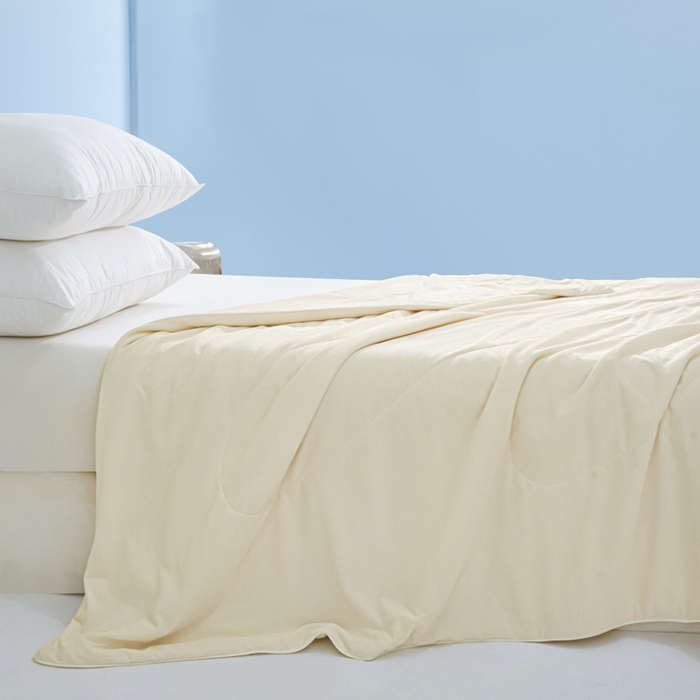 91家纺网 家纺一手货源 找家纺 库里梦家纺 2026春夏新款网红直播爆款A类锦氨深海水藻凉感被夏凉被空调被 奶油黄