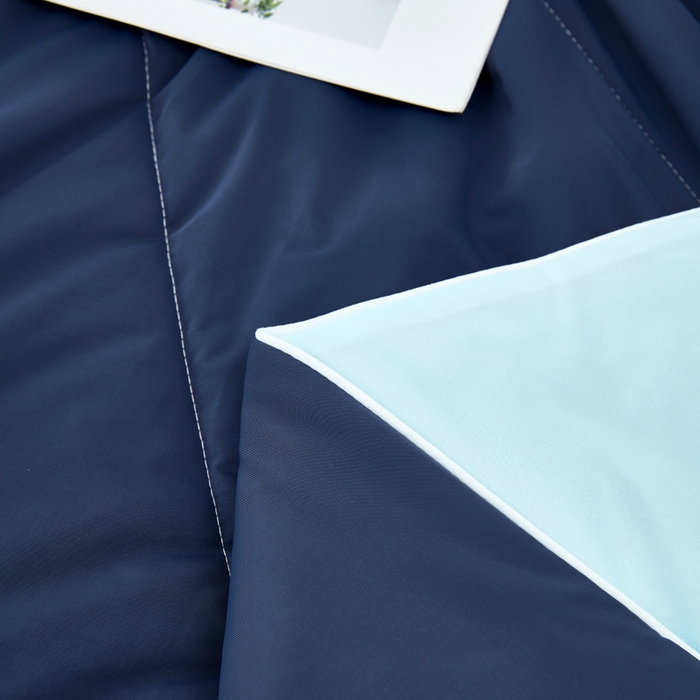 91家纺网 家纺一手货源 找家纺 库里梦家纺 2026春夏新款网红直播爆款A类锦氨深海水藻凉感被夏凉被空调被 藏青-冰蓝