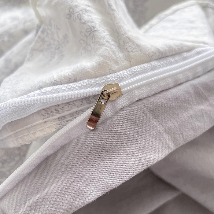 91家纺网 家纺一手货源 找家纺 艺慕家纺 2026新款直播热款古法仿棉AB版水洗棉印花双层蕾丝花边床盖四件套 AB版-素影