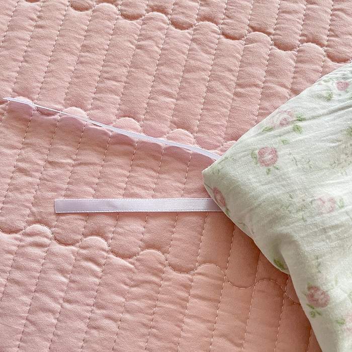 91家纺网 家纺一手货源 找家纺 艺慕家纺 2026新款直播热款古法仿棉AB版水洗棉印花双层蕾丝花边床盖四件套 AB版-雾紫花蔓