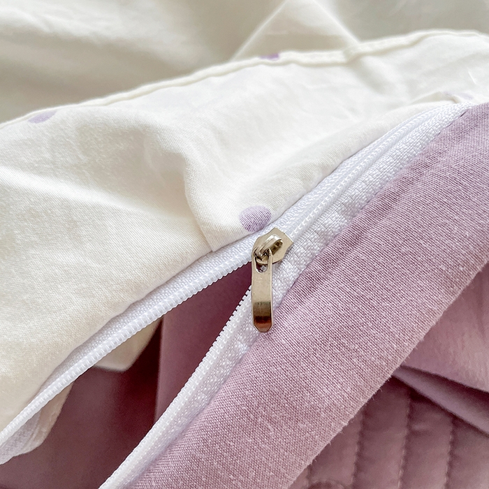 91家纺网 家纺一手货源 找家纺 艺慕家纺 2026新款直播热款古法仿棉AB版水洗棉印花双层蕾丝花边床盖四件套 AB版-紫色樱桃