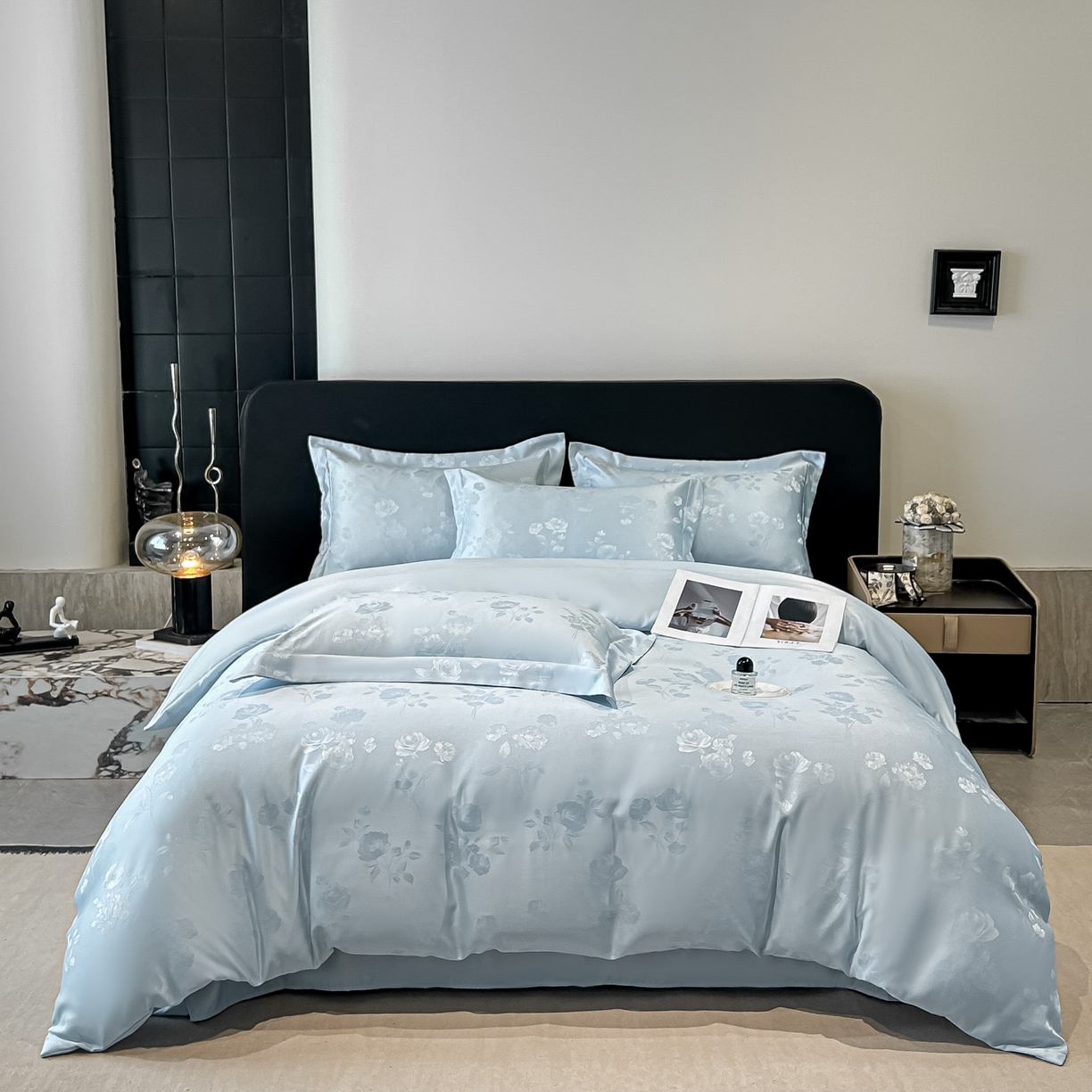 91家纺网 家纺一手货源 找家纺 金阳光家纺 2026新款A类简奢款水洗真丝天丝亮丝提花四件套 花语-蓝