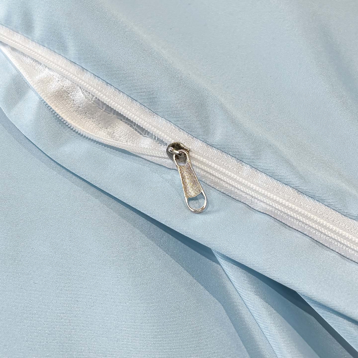 91家纺网 家纺一手货源 找家纺 金阳光家纺 2026新款A类简奢款水洗真丝天丝亮丝提花四件套 花语-蓝