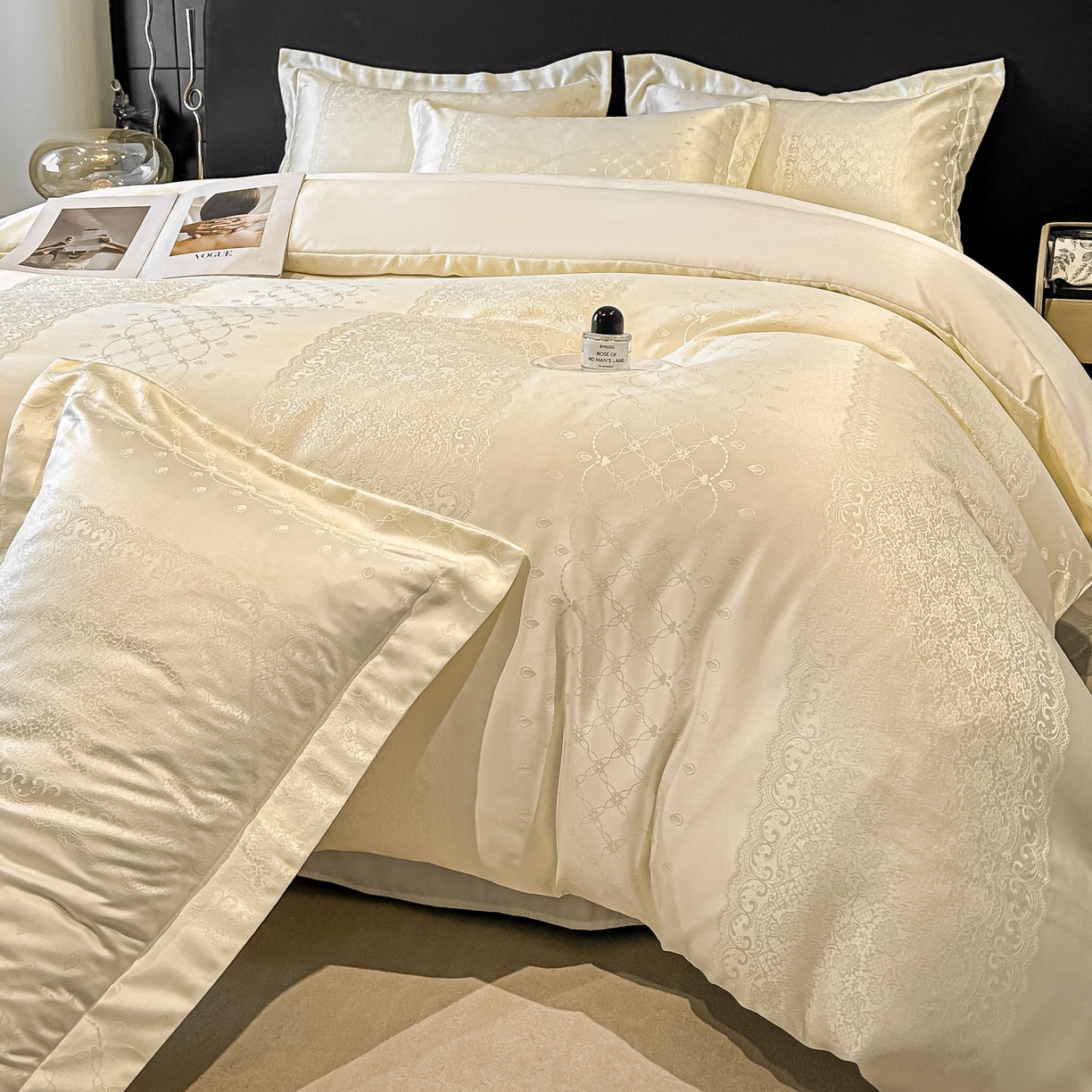 91家纺网 家纺一手货源 找家纺 金阳光家纺 2026新款A类简奢款水洗真丝天丝亮丝提花四件套 浮生若梦-米白