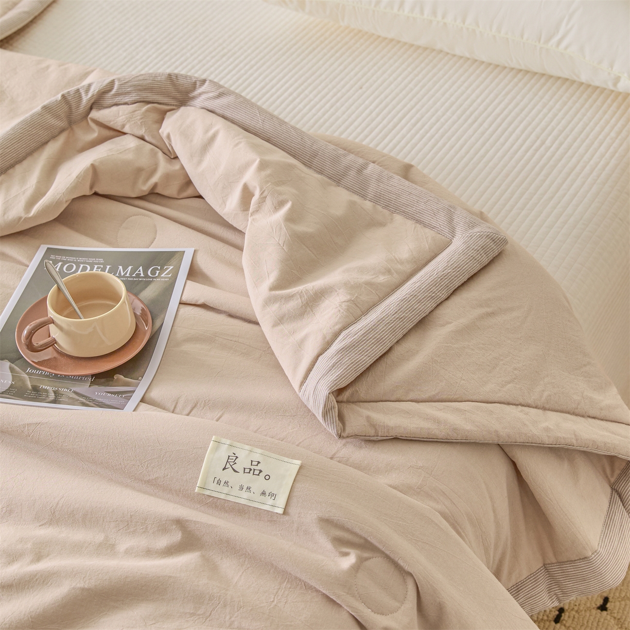 91家纺网 家纺一手货源 找家纺 创优家纺 2026新款无印风21%大豆夏凉被大豆纤维手包边款夏凉被夏被空调被子被芯 良品-卡其