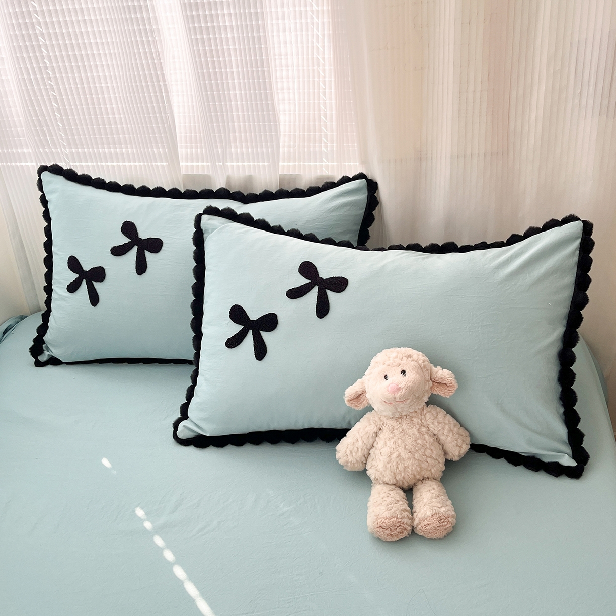 91家纺网 家纺一手货源 找家纺 金阳光家纺 2026新款古法水洗仿棉毛球款四件套 毛球-薄荷绿蝴蝶结