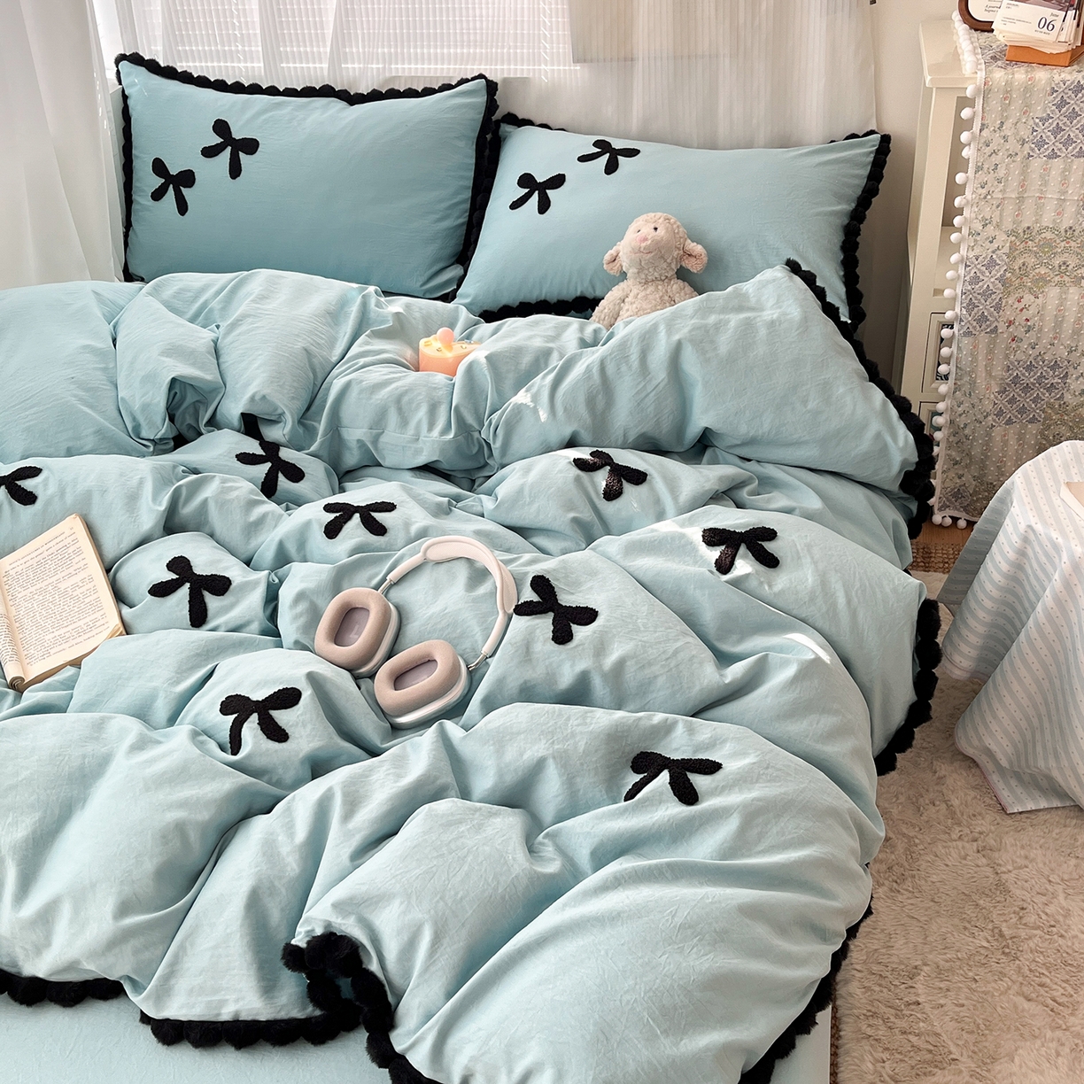 91家纺网 家纺一手货源 找家纺 金阳光家纺 2026新款古法水洗仿棉毛球款四件套 毛球-薄荷绿蝴蝶结