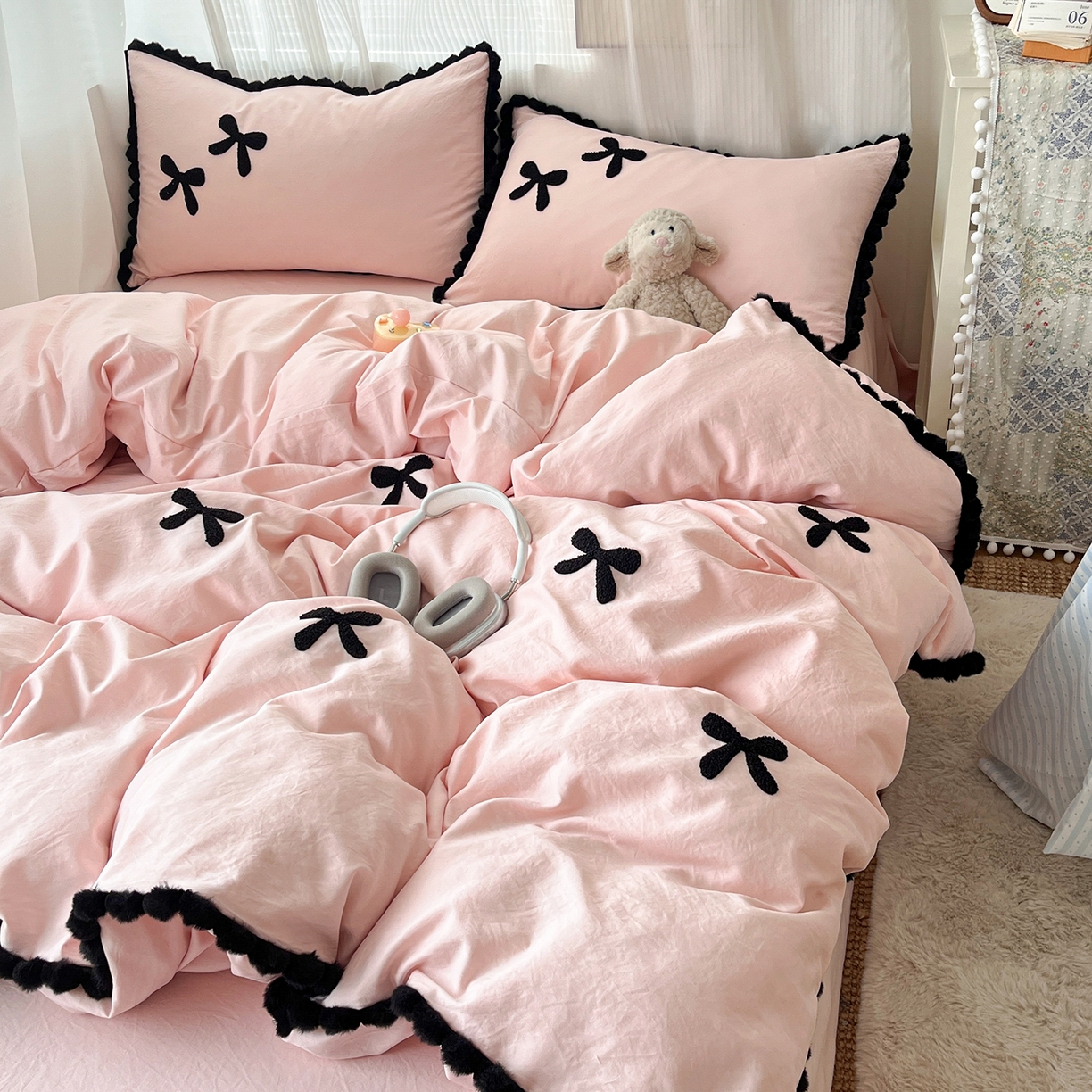 91家纺网 家纺一手货源 找家纺 金阳光家纺 2026新款古法水洗仿棉毛球款四件套 毛球-粉色蝴蝶结