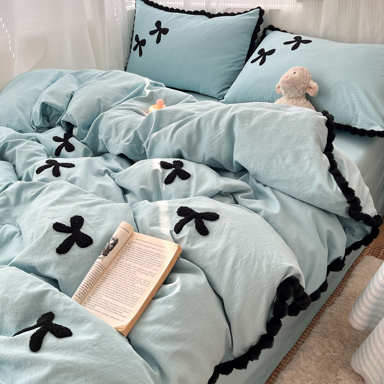 91家纺网 家纺一手货源 找家纺 金阳光家纺 2026新款古法水洗仿棉毛球款四件套 毛球-薄荷绿蝴蝶结