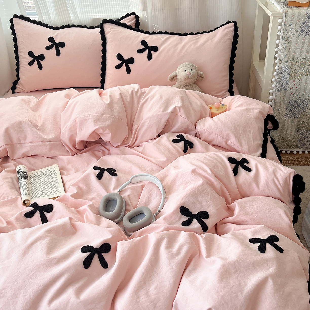 91家纺网 家纺一手货源 找家纺 金阳光家纺 2026新款古法水洗仿棉毛球款四件套 毛球-粉色蝴蝶结