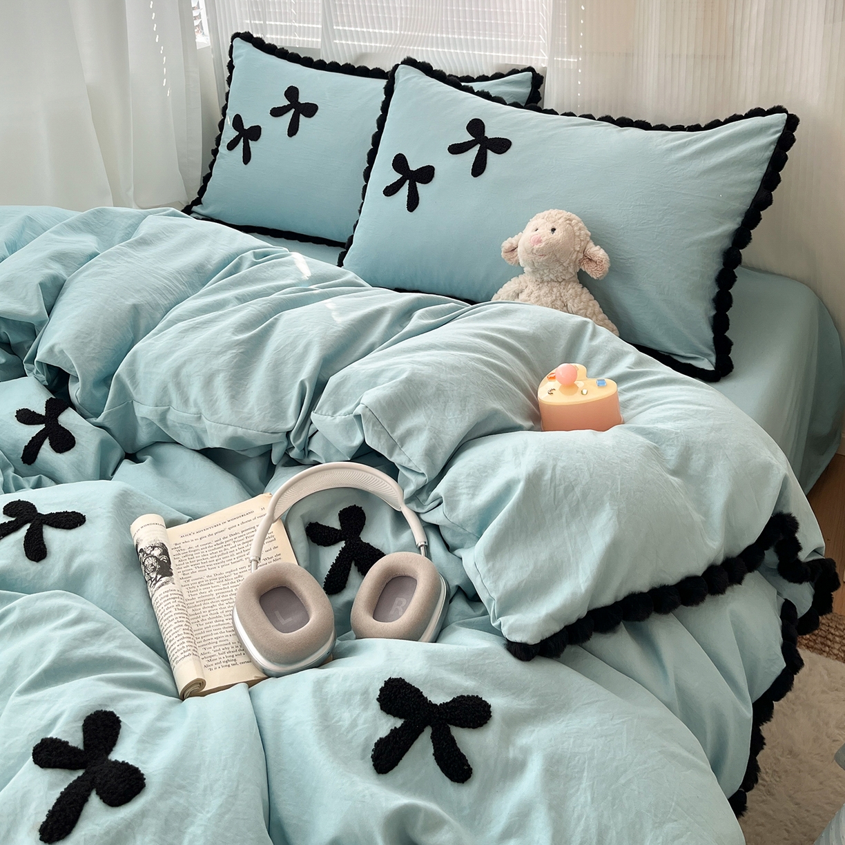 91家纺网 家纺一手货源 找家纺 金阳光家纺 2026新款古法水洗仿棉毛球款四件套 毛球-薄荷绿蝴蝶结