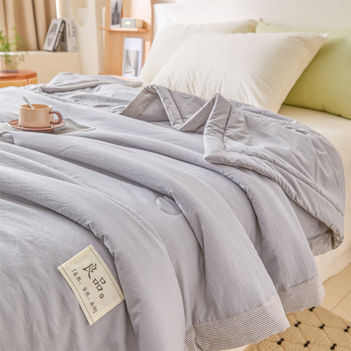 91家纺网 家纺一手货源 找家纺 创优家纺 2026新款无印风21%大豆夏凉被大豆纤维手包边款夏凉被夏被空调被子被芯 良品-浅灰