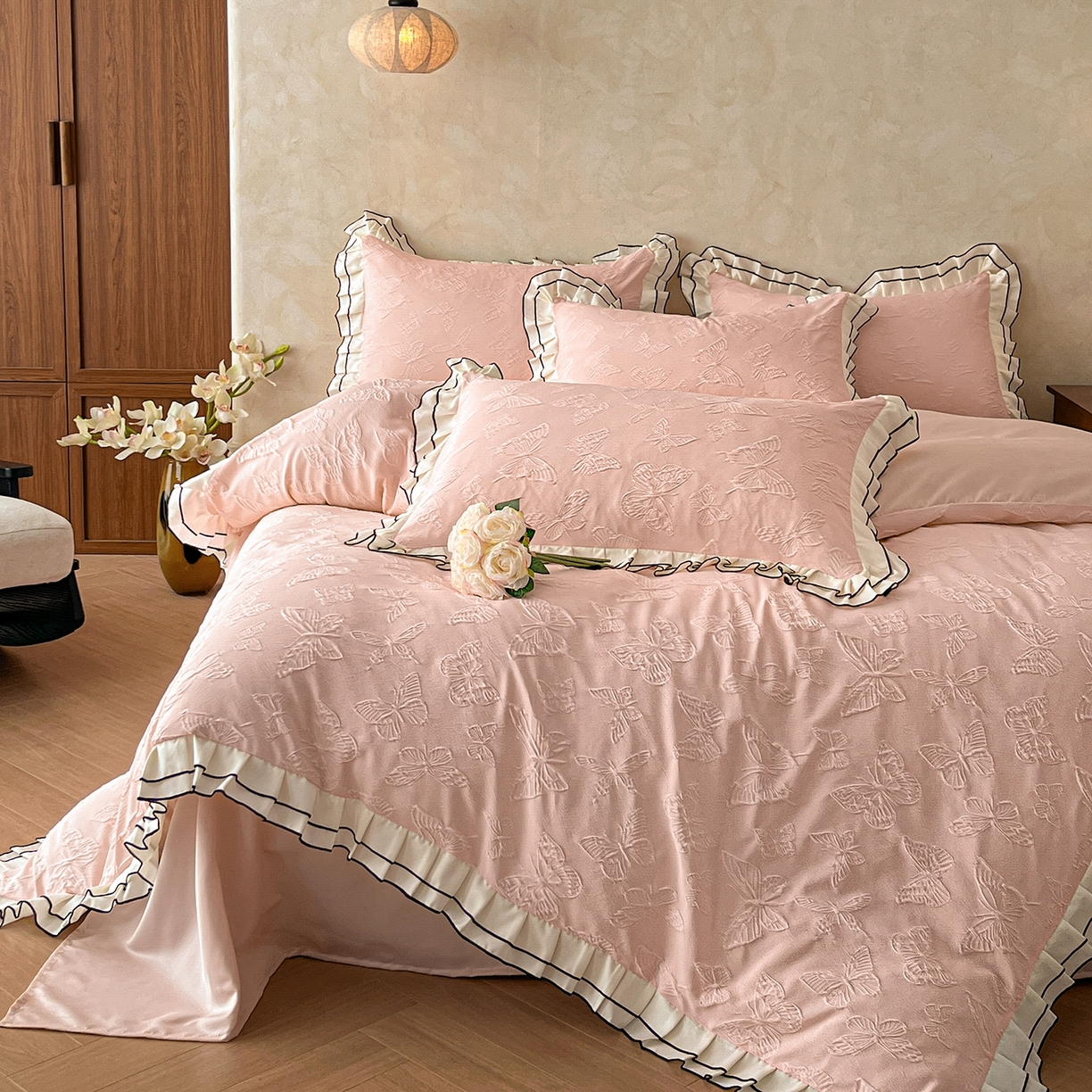 91家纺网 家纺一手货源 找家纺 （总）金阳光家纺 2026新款立体浮雕双层花边水洗真丝四件套