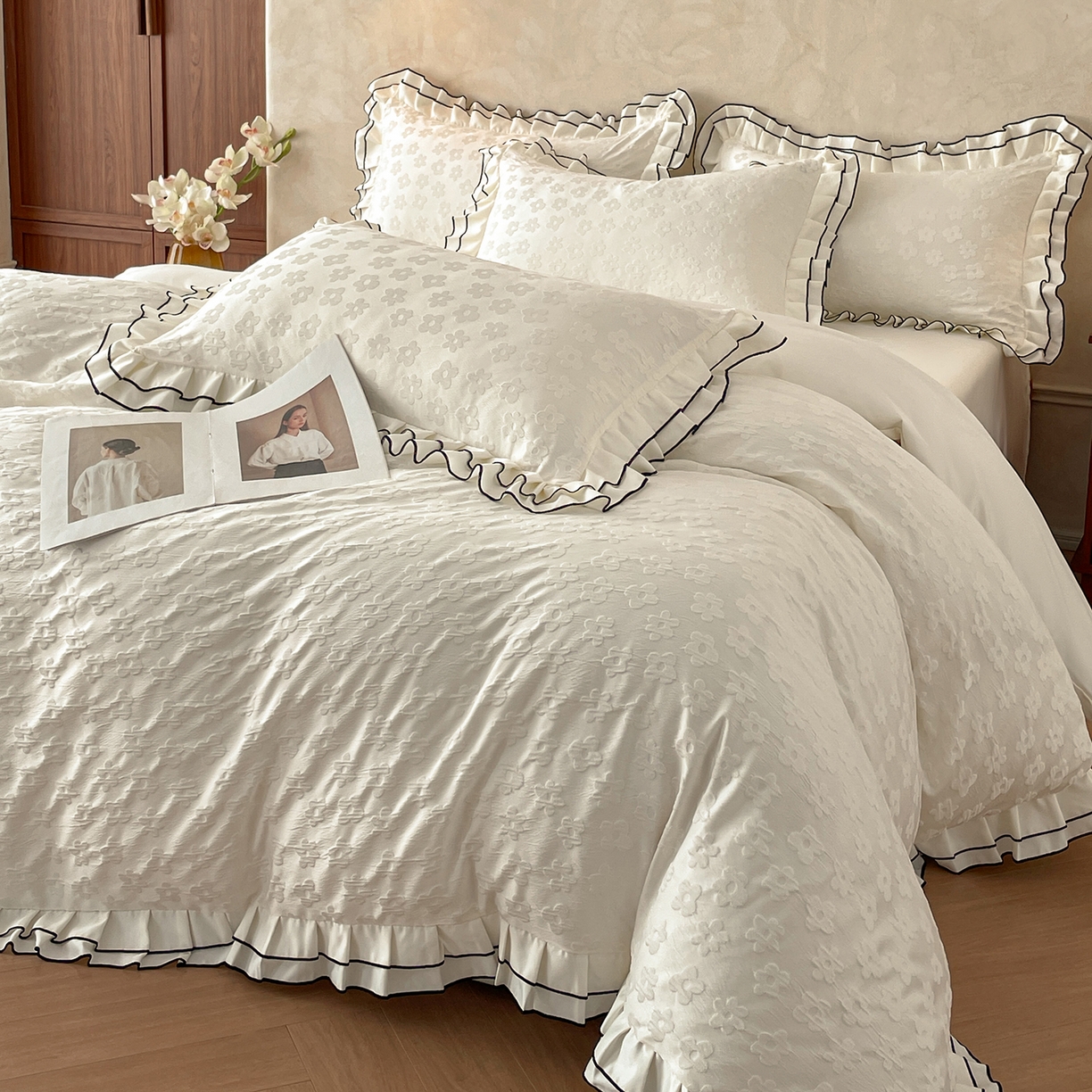 金阳光家纺 2026新款立体浮雕双层花边水洗真丝四件套 莫奈-白